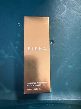 BISHA Essential Rice Water Makeup Primer - Rose Gold Box
